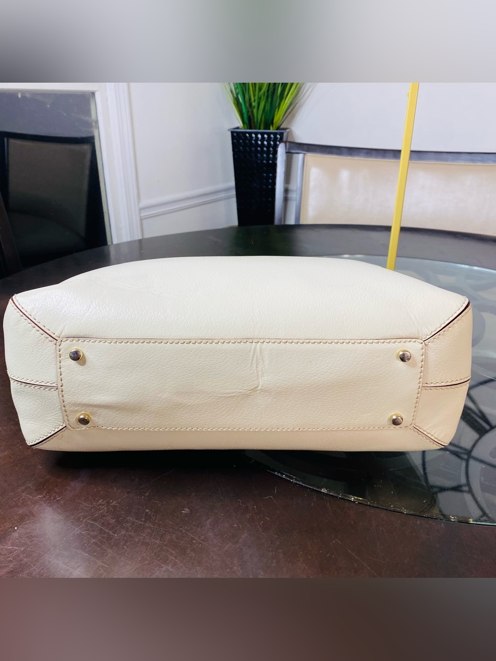 Kate Spade Wellesley Quinn Medium Tote Bag Off White Cream Leather Gold Hardware - Picture 6 of 8